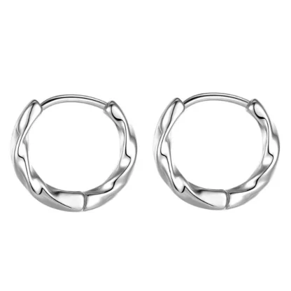 Trendy Hoop Earring with Wavy Details - Image 6
