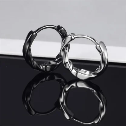 Trendy Hoop Earring with Wavy Details