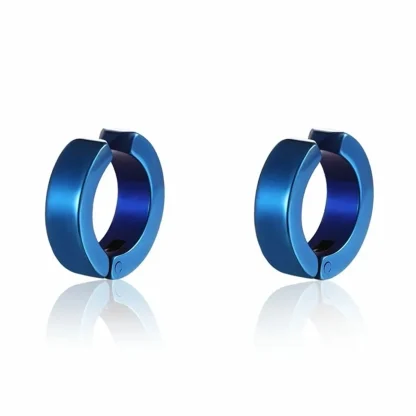 Thick Cuff Earring with Sleek Design - Image 4