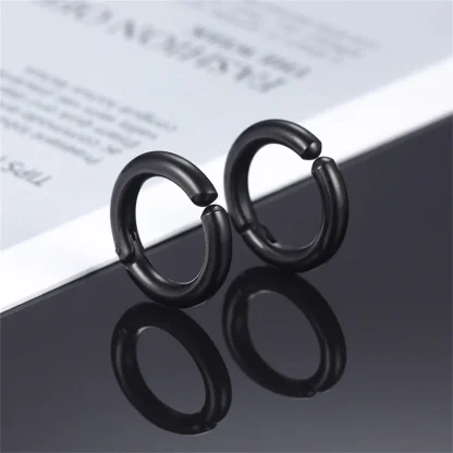 Non Piercing Earring with Geometric Design - Image 7