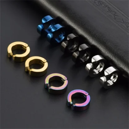 Thick Cuff Earring with Sleek Design - Image 9