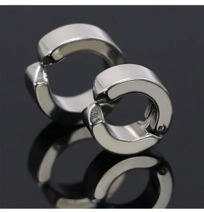 Non-Piercing Cuff Earrings with Sleek Design - Image 2